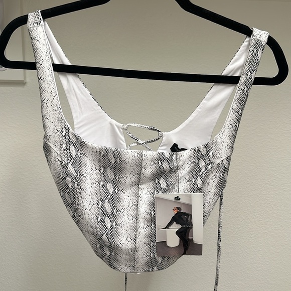 naked wardrobe rattlesnake top - Picture 2 of 3